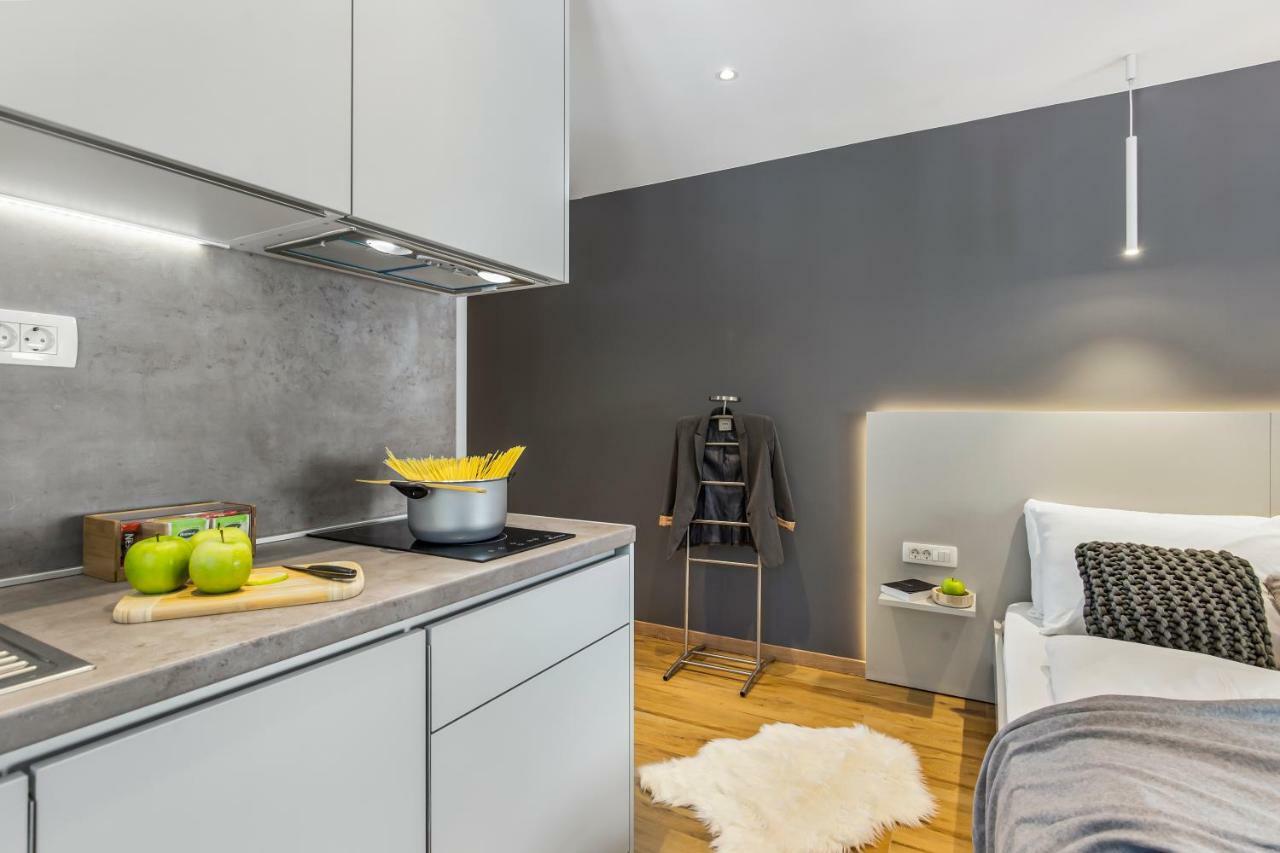 Incenter Apartments Rijeka Exterior photo