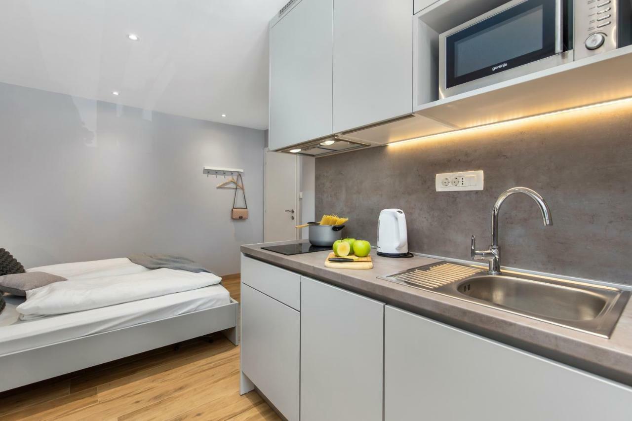 Incenter Apartments Rijeka Exterior photo
