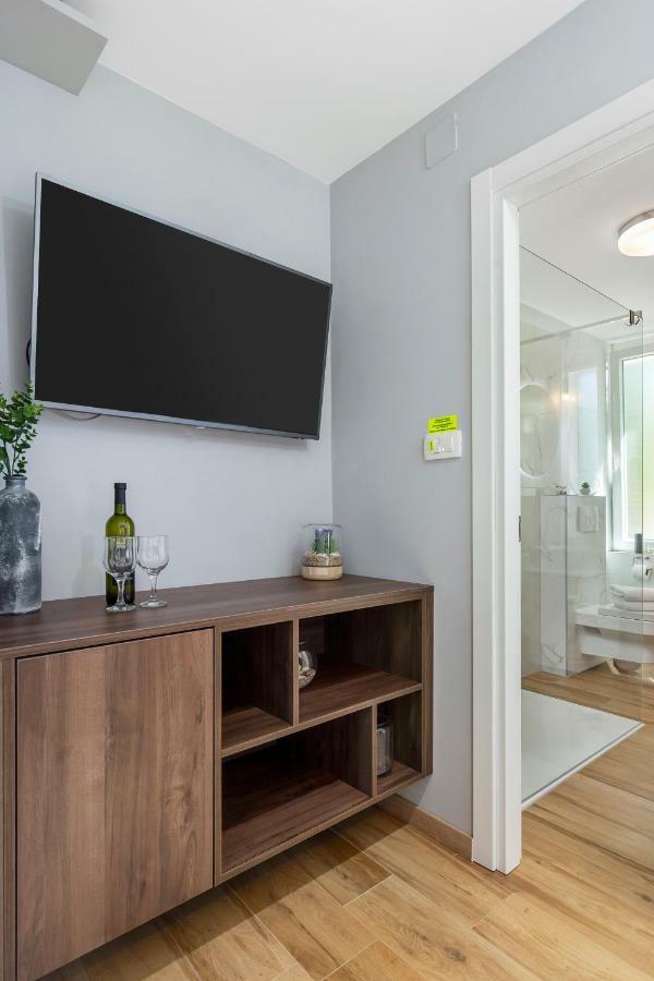Incenter Apartments Rijeka Exterior photo