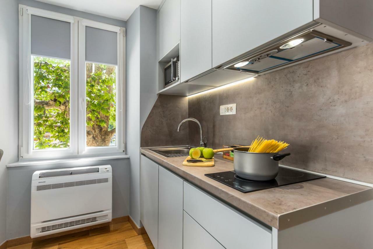 Incenter Apartments Rijeka Exterior photo